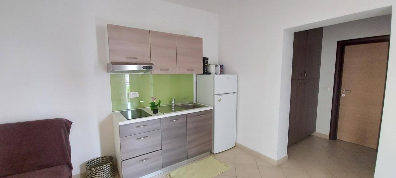 Apartmani Tomislav Krk Town Eksteriør bilde
