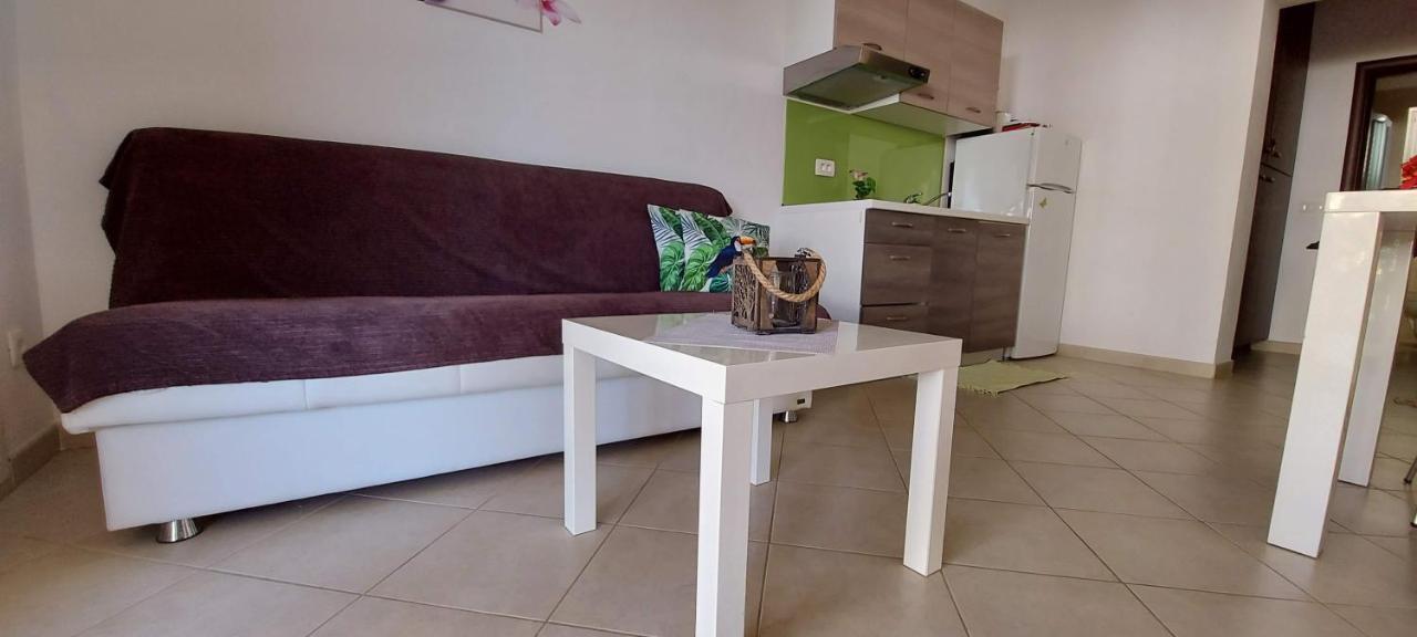 Apartmani Tomislav Krk Town Eksteriør bilde